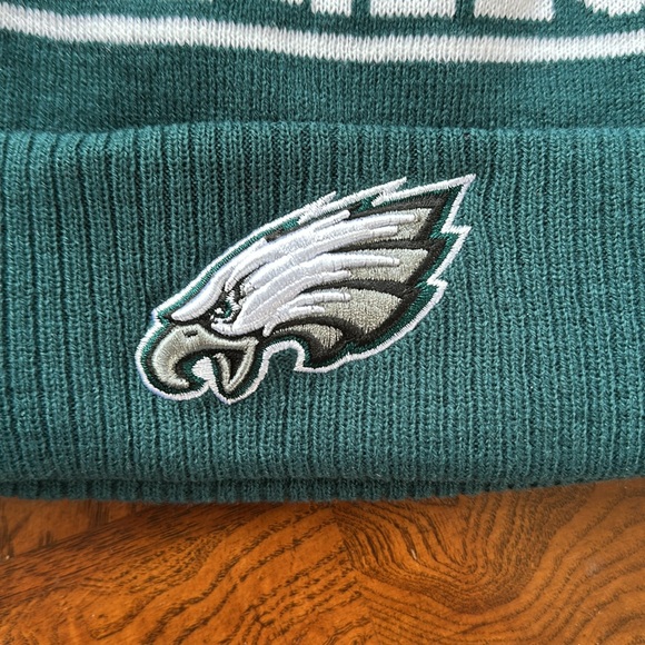 Philadelphia Eagles Knit Beanie - Picture 4 of 6
